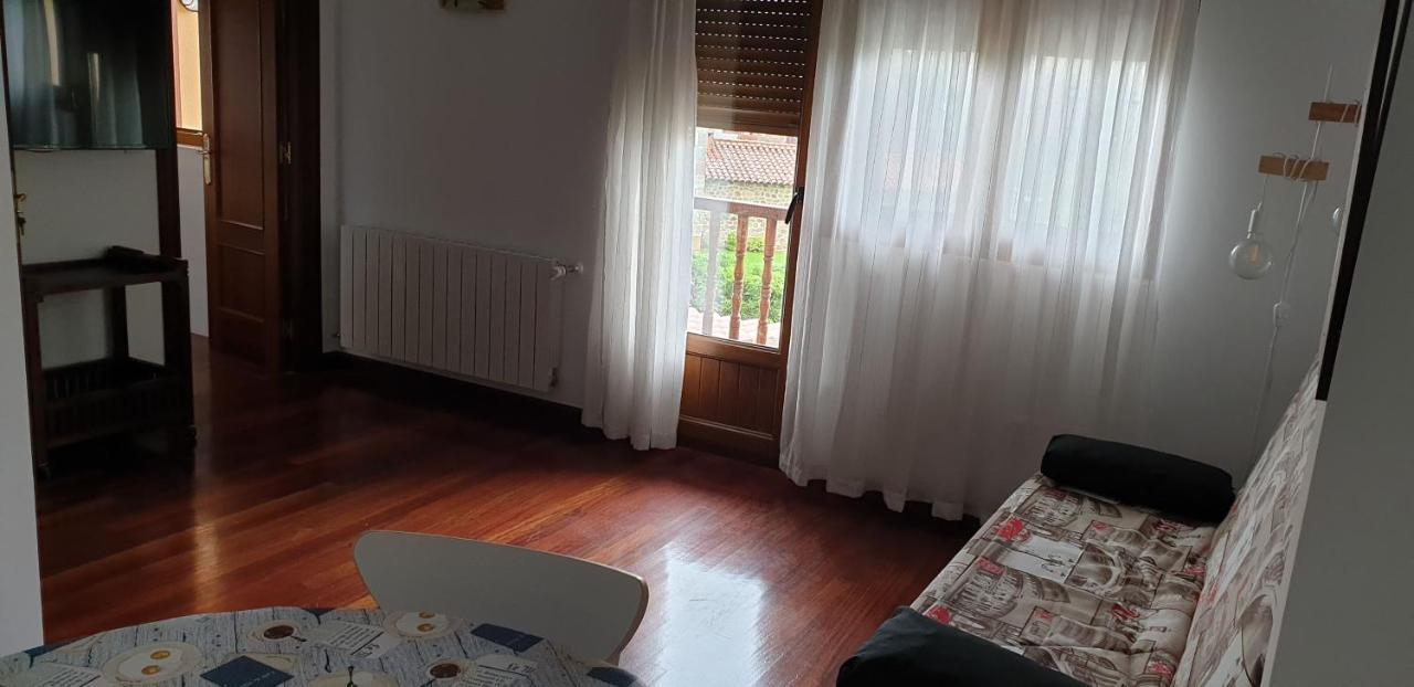 Ferienwohnung Paseo Del Saja I Y II Villanueva de la Peña Exterior foto